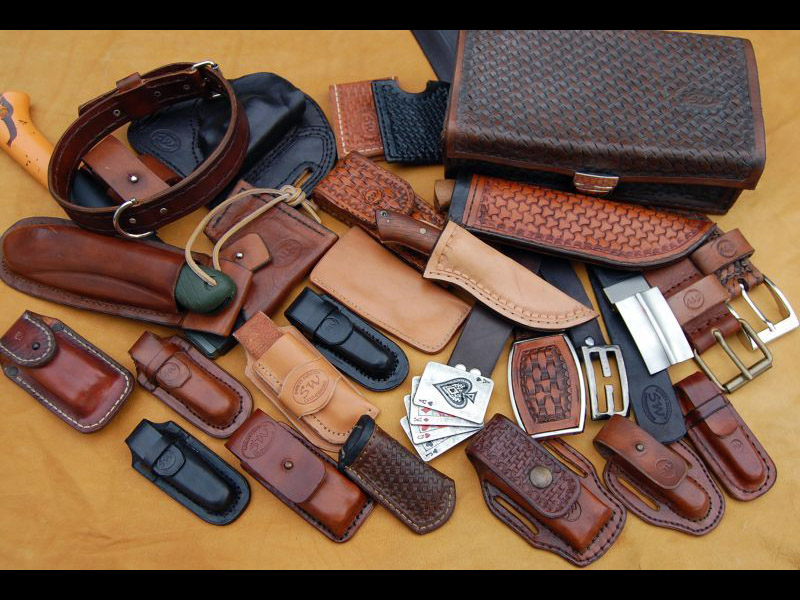 Andrzej Woronowski Custom Knives Swiety Custom Leatherworks