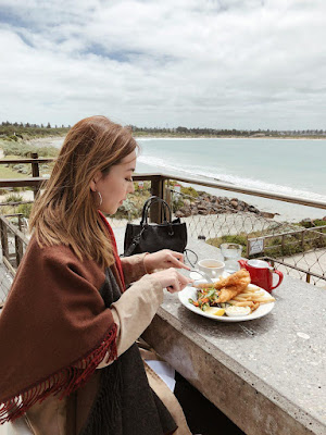 pavilion cafe & bar