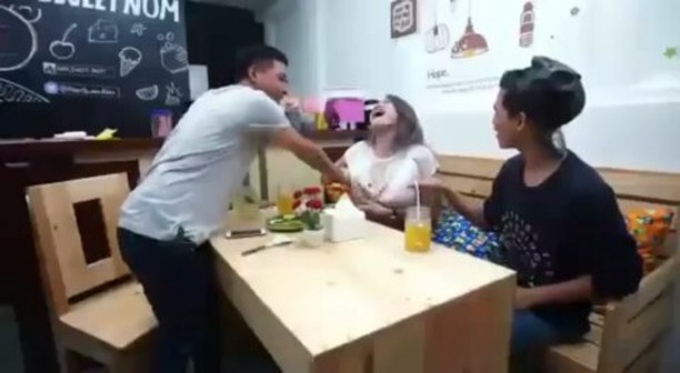 Video Nikita Mirzani Suruh Pegang ITU-nya Buruan Lihat Sebelum diHapus Video Nikita Mirzani Suruh Pegang ITU-nya Buruan Lihat Sebelum diHapus