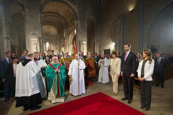 Prince Felipe and Princess Letizia attended the Principe de Viana 2013 award at San Salvador de Leyre Monastery
