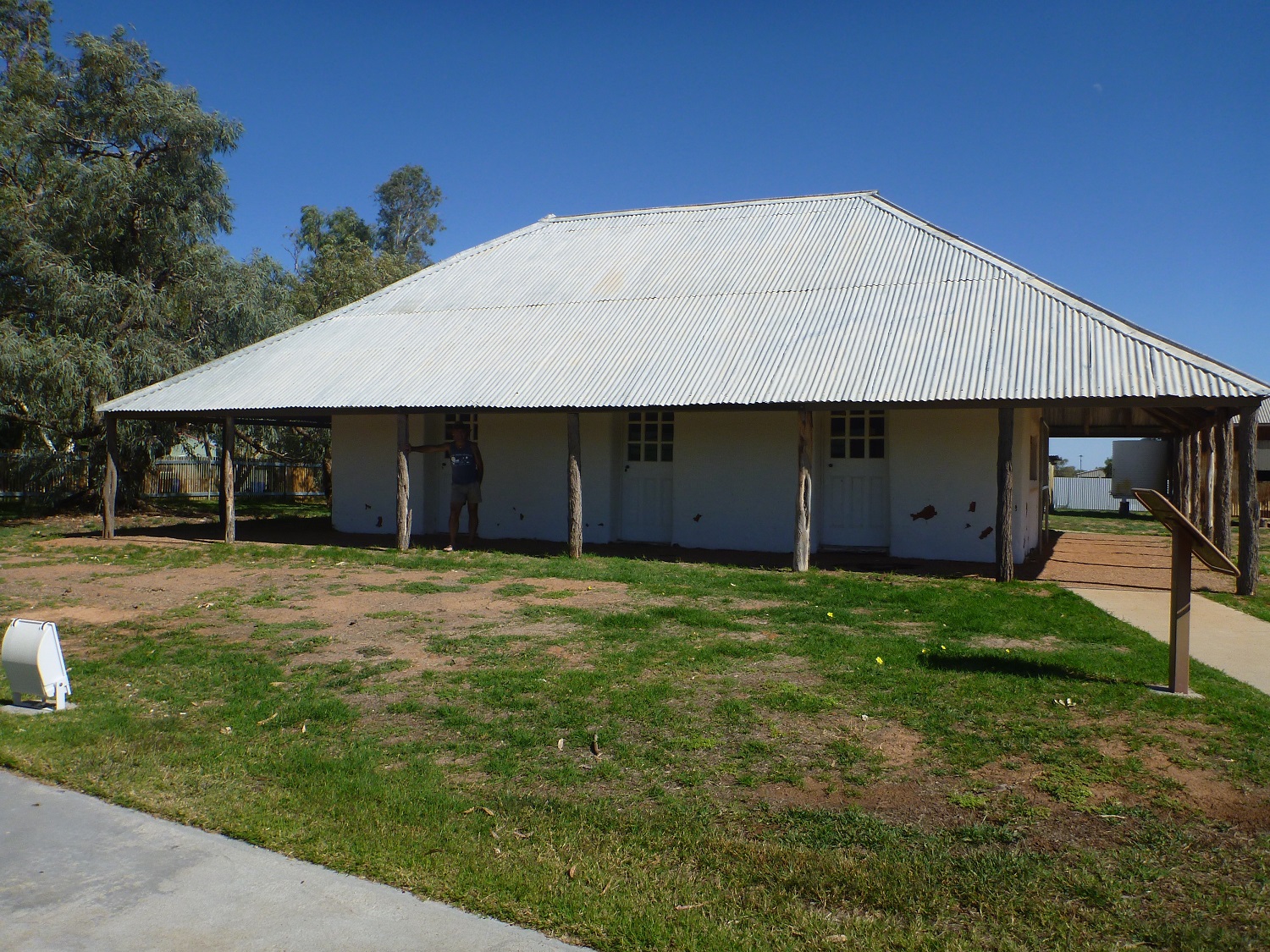 Steve and Dee's Australian Tour Part 2 Bedourie & Boulia.Qld.(Boulia