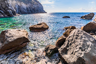 foto Ischia, trekking Ischia, Foto di Ischia, Baia della Pelara, Ischia isola vulcanica, Rocce vulcaniche di Ischia, sentieri di Ischia