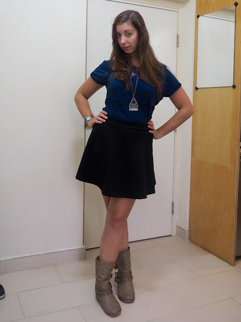 Mix It Up | outift of dark blue lace pattern t-shirt, short black skater skirt, and short, chunky brown boots