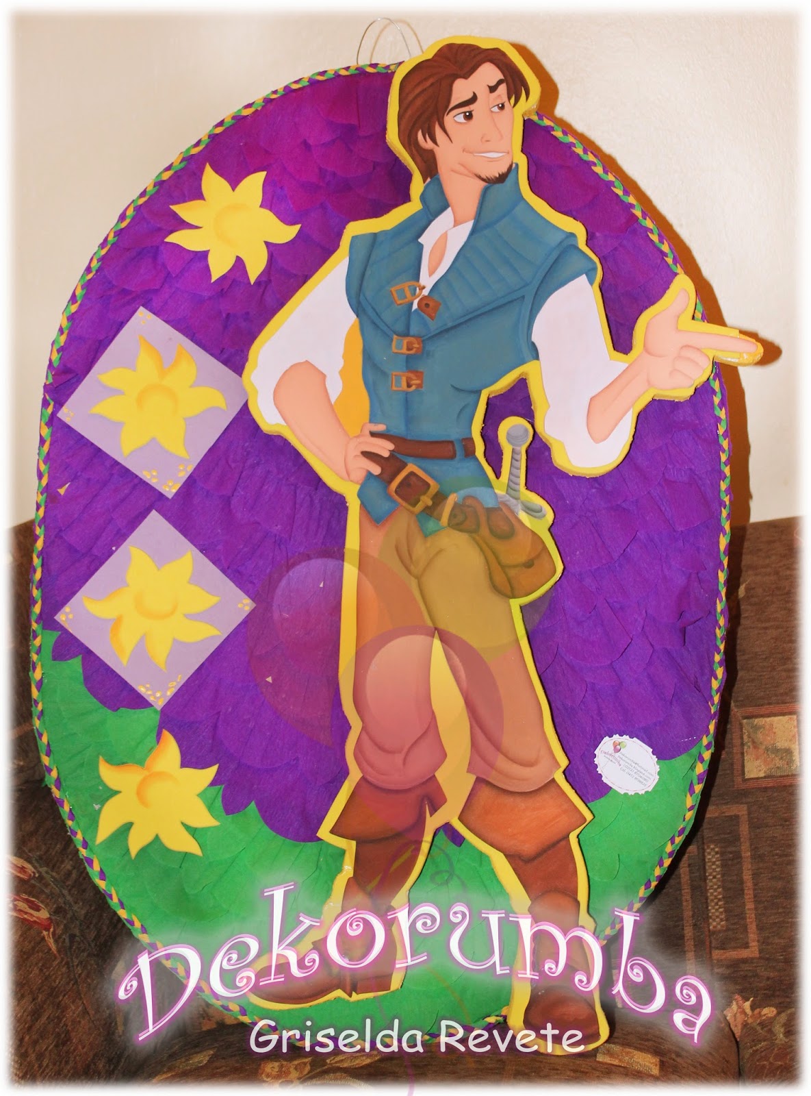 Piñata de Flynn Rider - Dekorumba