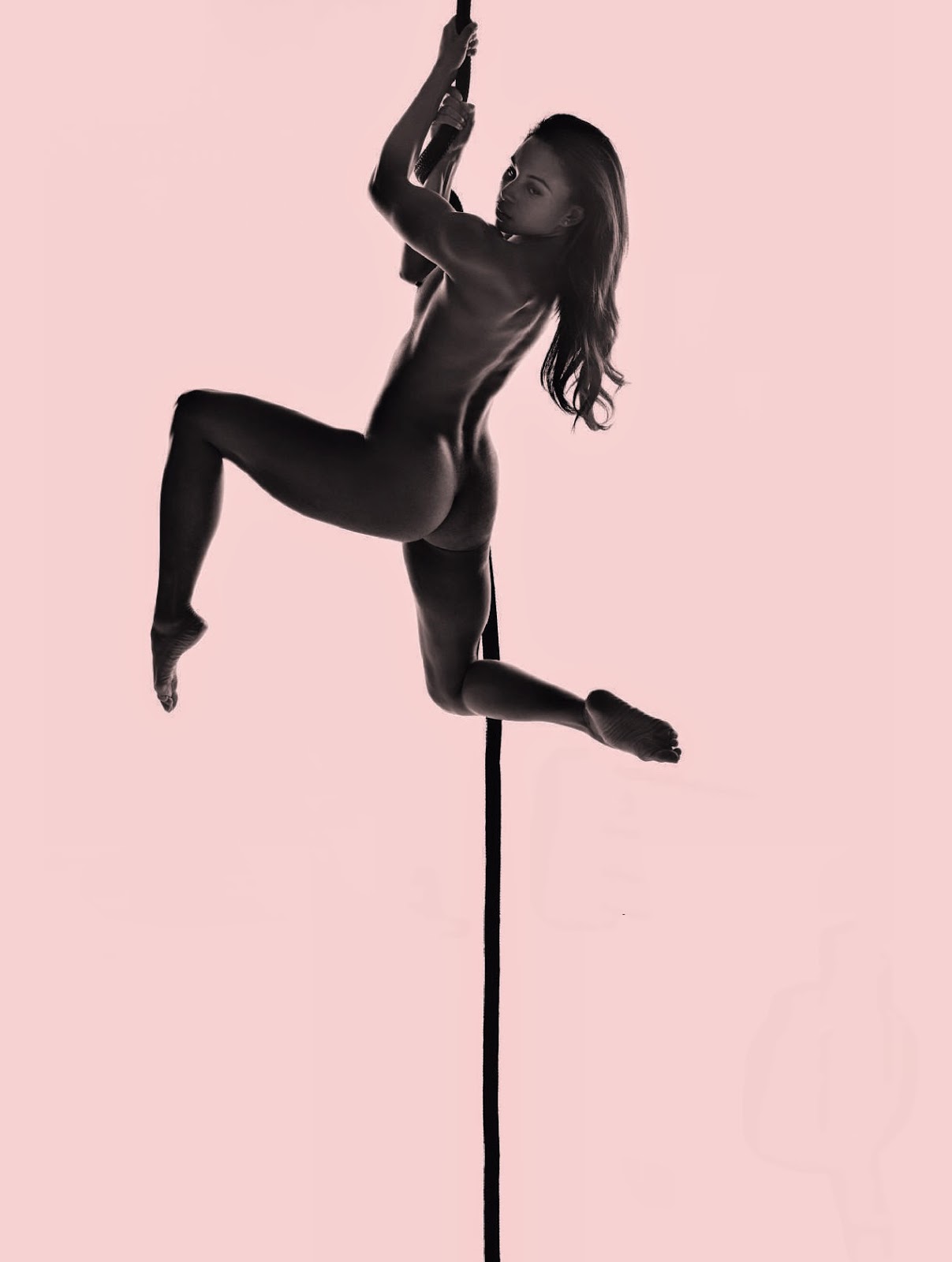 Zoe Saldana Nipples And Nude Photo Shoot | #TheFappening 2021