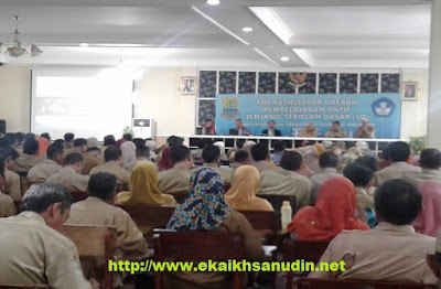 Kegiatan TOT Fasilitator Daerah Pembelajaran Aktif Guru SD di Karawang