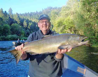 Rogue-river-salmon-fishing
