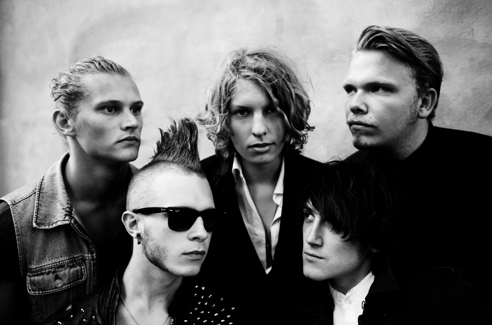 DĂșnĂ© Rocks: A new and better Dunesite the dune group