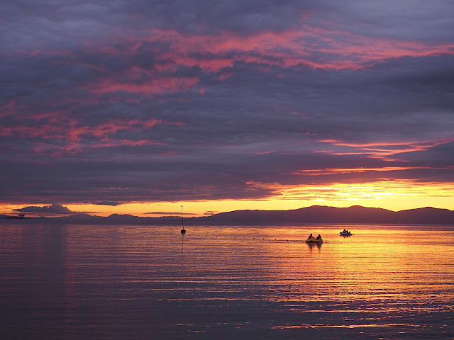 ,  (Vladivostok, the sea)