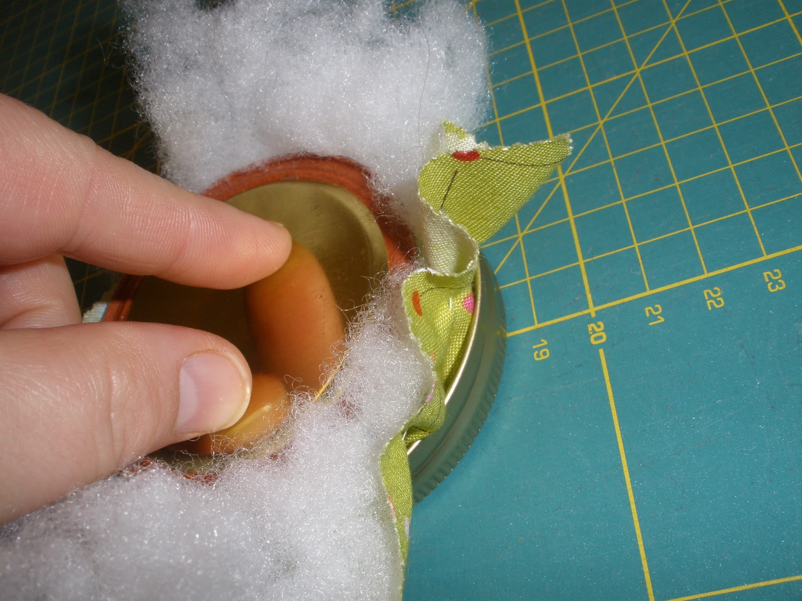 [Amy's] Crafty Shenanigans Jam jar pin cushion tutorial