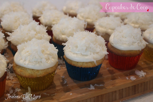 cupcakes-de-coco-1.jpeg postres