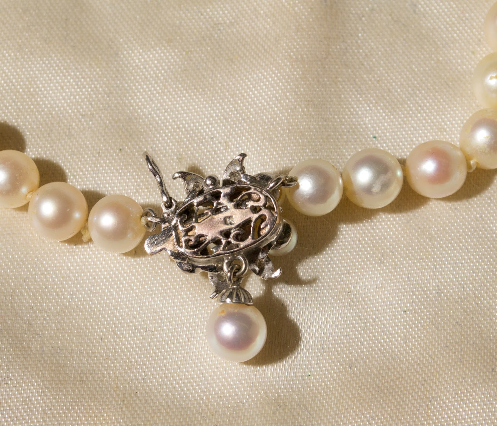 Adrienne's Heirlooms for Appraisal : Vintage Neptune Cultured Pearl ...