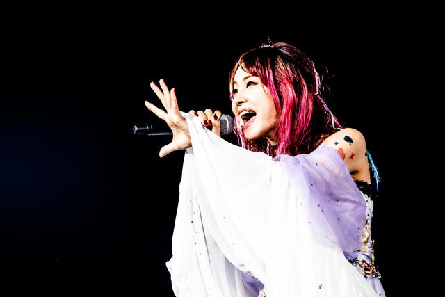 Pertunjukan Solo LiSA "LiVE is Smile Always ~ 364 + Joker ~" Pertunjukan Solo LiSA "LiVE is Smile Always ~ 364 + Joker ~"