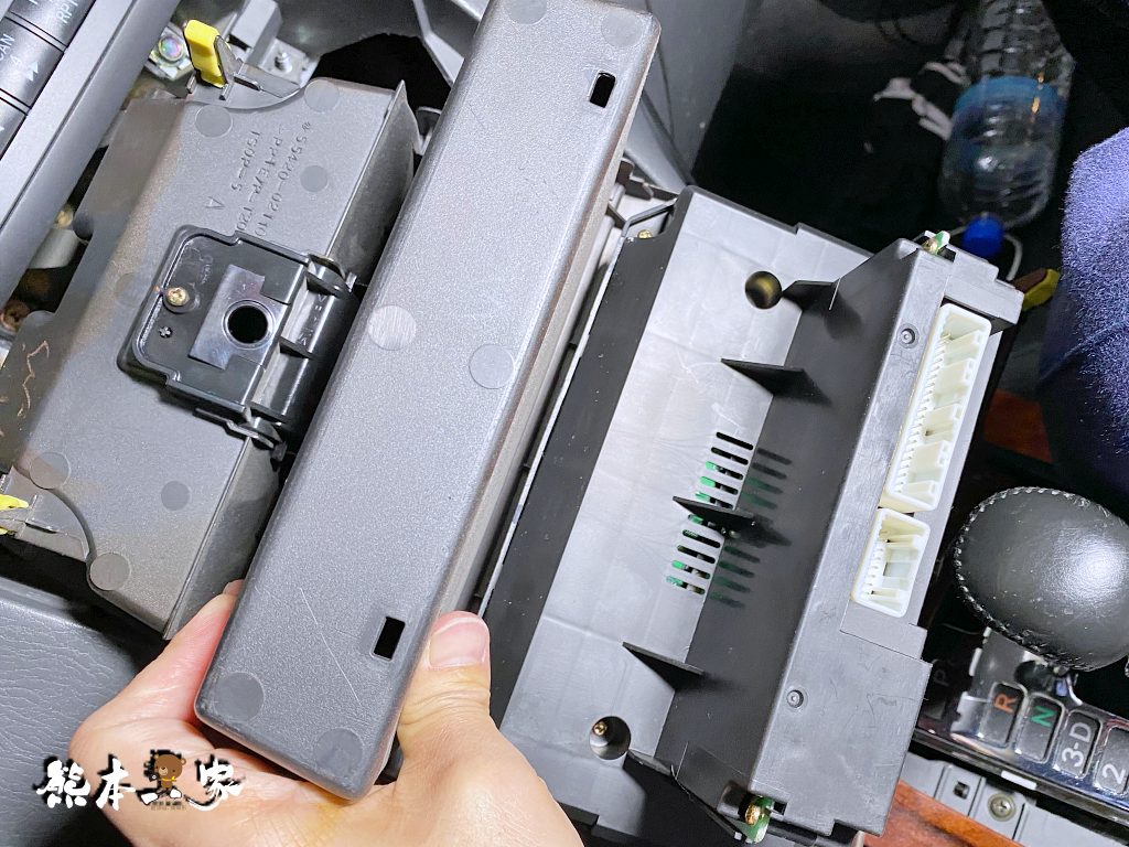 TOYOTA豐田ALTIS冷氣恆溫面板電子零件開關更換維修DIY詳細記錄