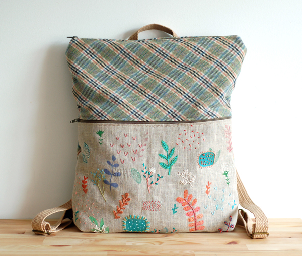 mundo flo: Backpack from an upcycled skirt