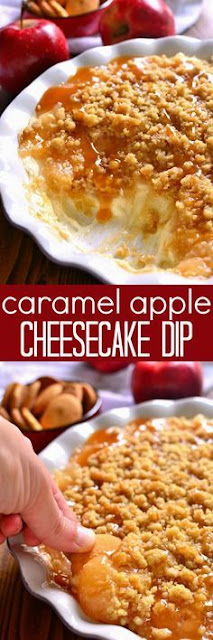 Baked Caramel Apple Cheesecake Dip