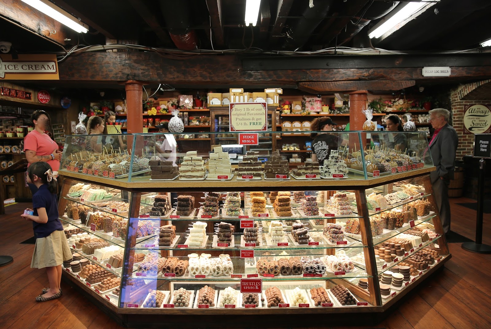 Sweet Southern Days Savannah, Historic River Street