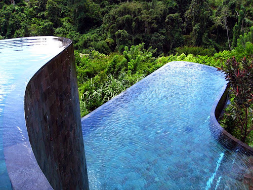 Piscina do hotel Hanging Gardens Ubud - Indonésia