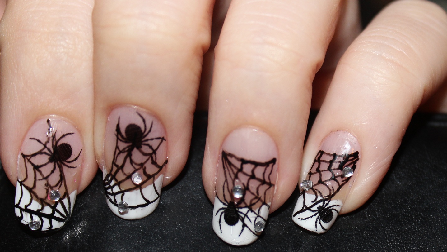 Nail Design: Nail Design - Spider on web. Nail art pen. Home made Decals.