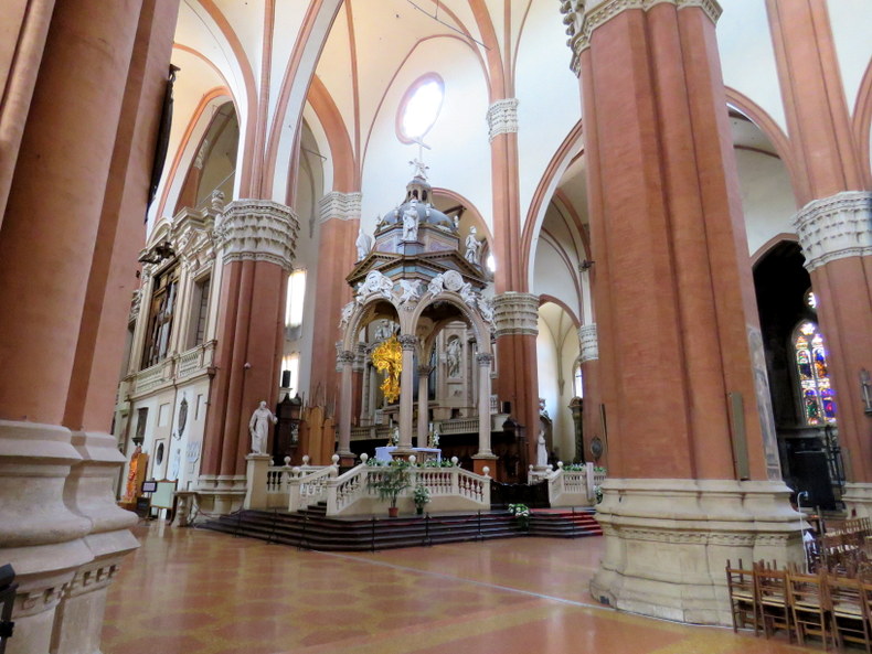 Znalezione obrazy dla zapytania: Bazylika św. Petroniusza w Bolonii
