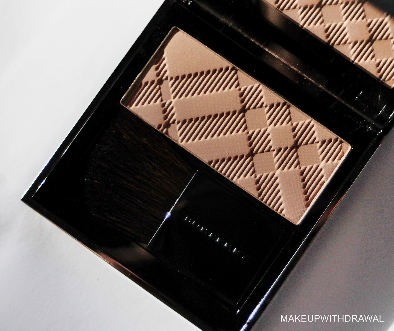Burberry Light Glow Blush in Earthy 07 | Makeup Withdrawal