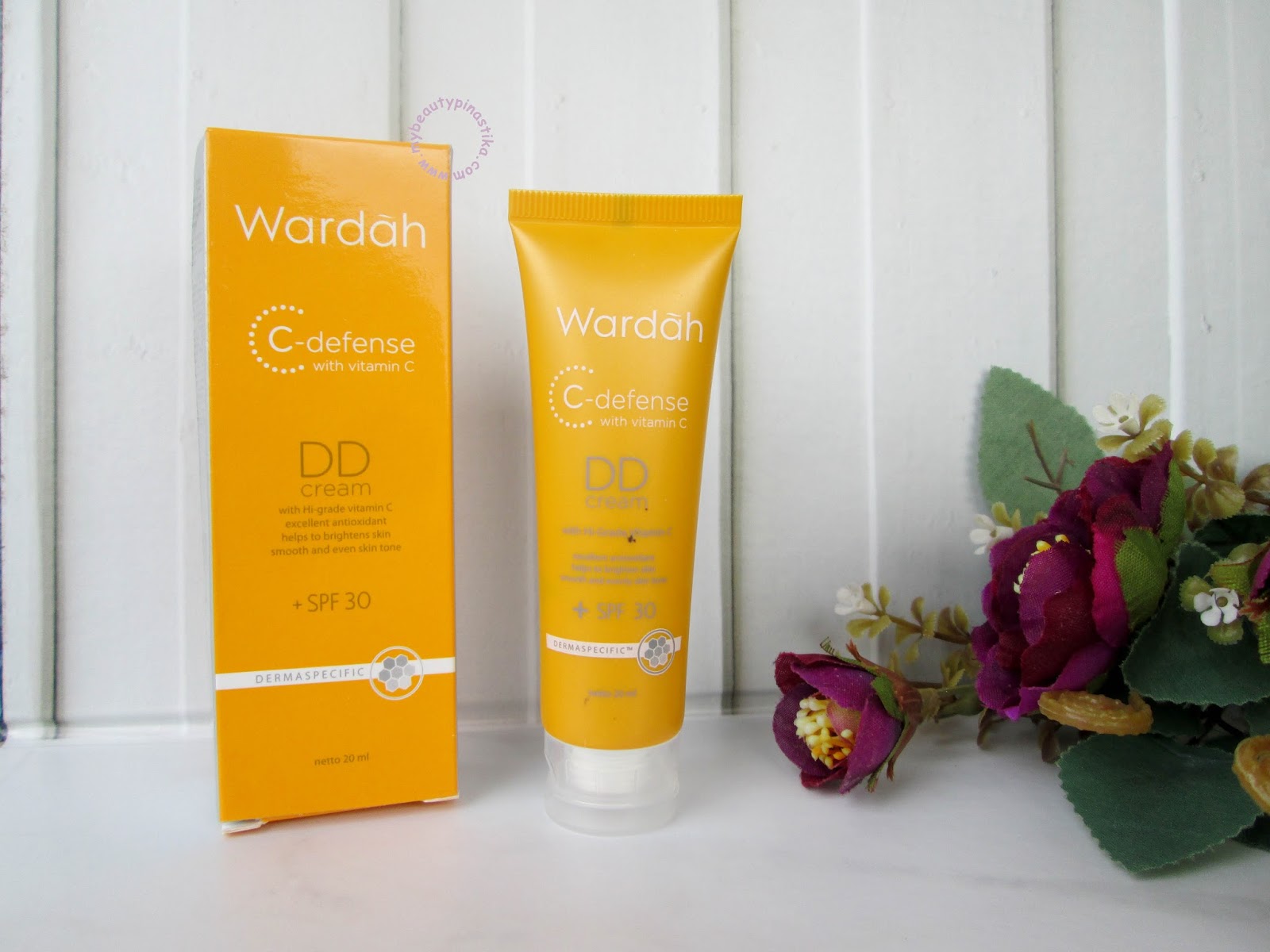 Pinastika Beauty Blog ♔: Wardah C-Defense DD Cream - Light