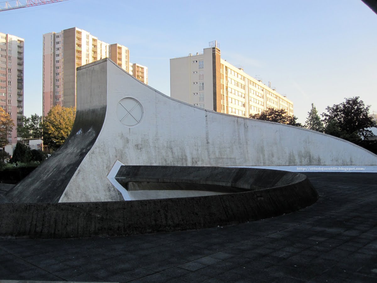Bobigny Bourse du travail Oscar Niemeyer Bobigny Bourse du travail Oscar Niemeyer