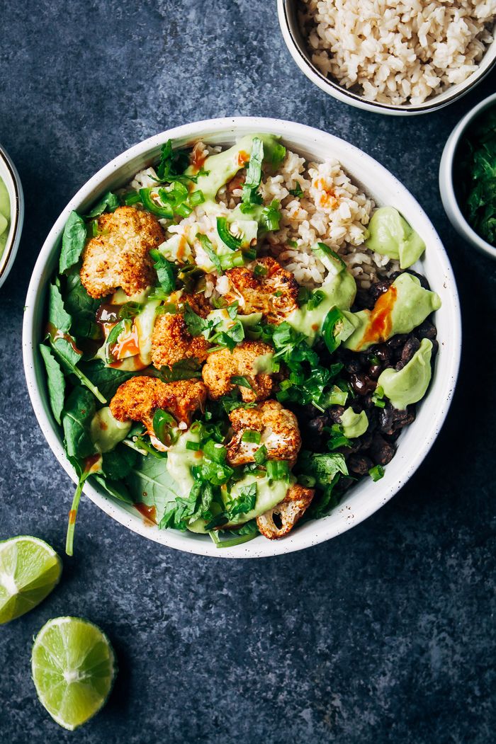 Spicy Vegan Burrito Bowl. Need more recipes? Find 20 Quick Vegan Lunch Recipes Perfect for Easy Meal Prep. vegan meal ideas | vegan quick lunch | healthy vegan lunch recipes | vegetarian lunch recipe | quick vegan lunch | vegan lunchbox ideas #veganlunch #vegan #lunch #healthy