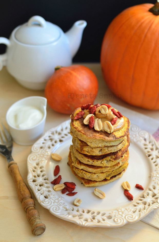 placki dyniowo-bananowe, puszyste placuszki, zdrowe śniadanie