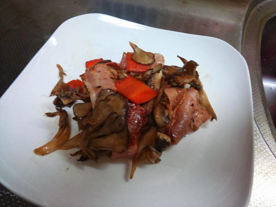 Kukupi cooking Yakisoba & Maitake