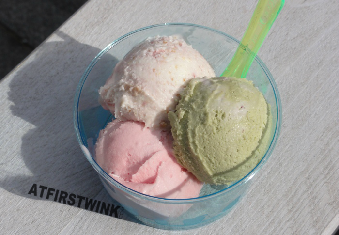 Capri ijs Rotterdam: pistachio, strawberry cheesecake, watermelon