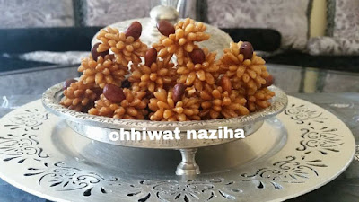 حلويات رمضان : حلويات معسلة باشكال متنوعة من بنفس العجين