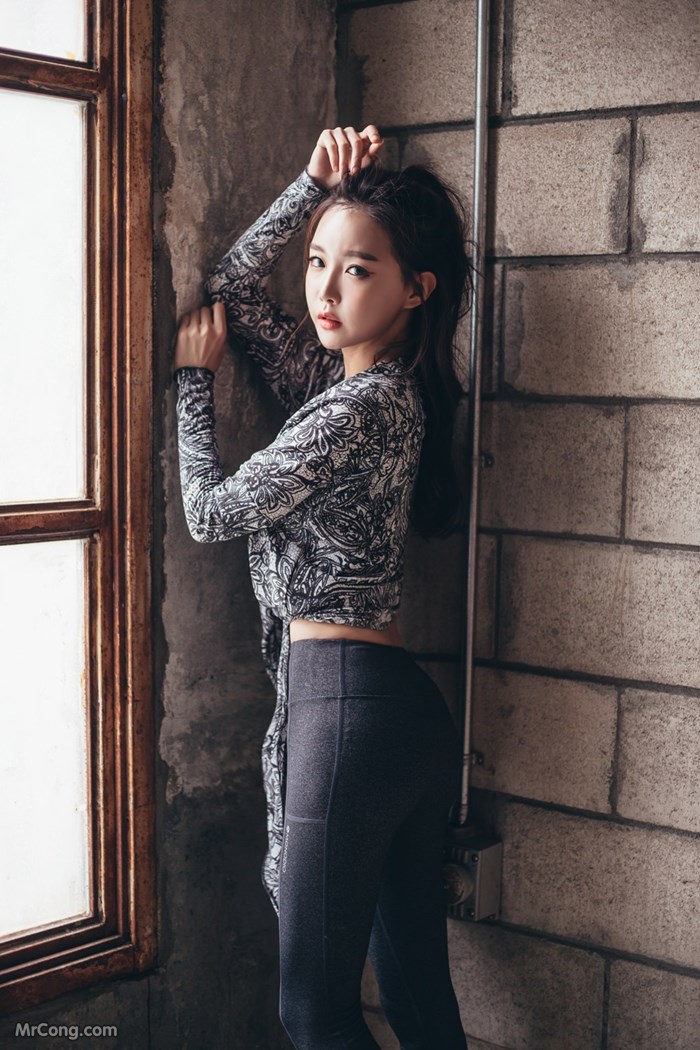 Beautiful Yoon Ae Ji poses glamor in gym fashion photos (56 photos) photo 2-16