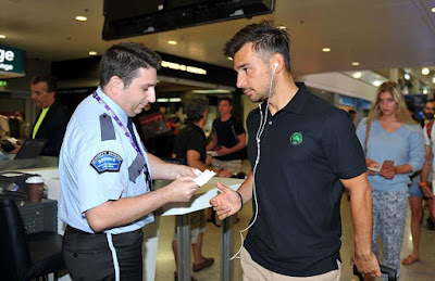 Στυλάτη... αναχώρηση! (pics)