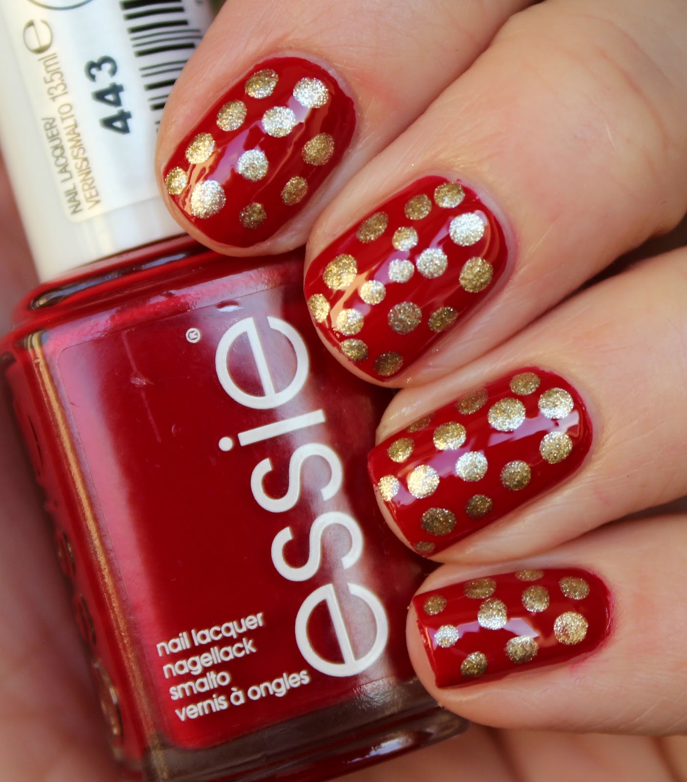 NAILTASTIC Essie Party on a Platform + min första dotticure!