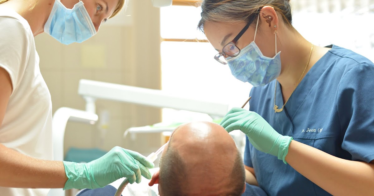 Korean dentist in Hungary
