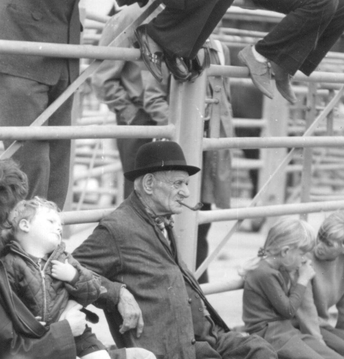 Nigel Fisher's Brigg Blog GOLDEN MEMORIES OF BRIGG HORSE FAIR