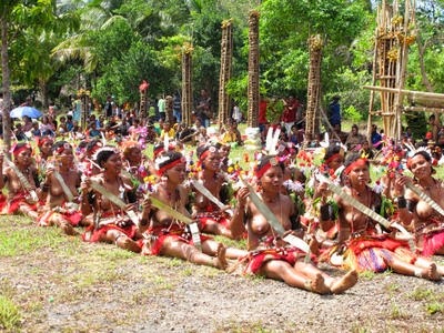 [18+] See Tribe in Papua, New Guinea Where Kids Start Having Sex At