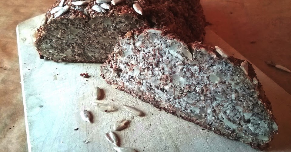 Low Carb Rezepte: Low Carb Kleines, nussiges Brot