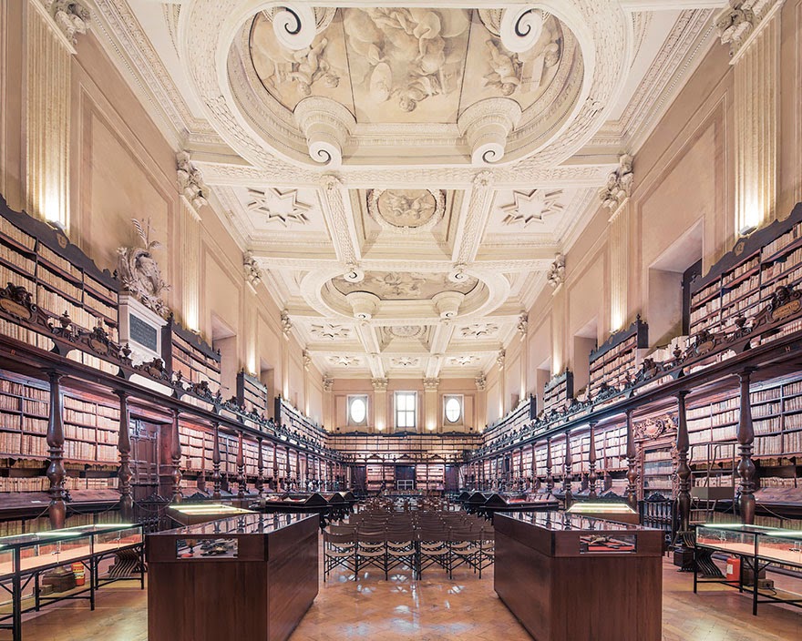 Biblioteca Vallicelliana in Rome, Italy - House Of Books: The Most Majestically Beautiful Libraries Around The World Photographed By Franck Bohbot
