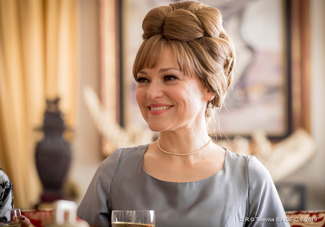 Maya Mishalska es Jeanne