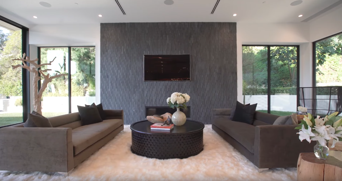 41 Photos vs. Modern Architectural Marvel in Beverly Hills, California | Sotheby's International Realty - Luxury Home & Interior Design Tour 41 Photos vs. Modern Architectural Marvel in Beverly Hills, California | Sotheby's International Realty - Luxury Home & Interior Design Tour