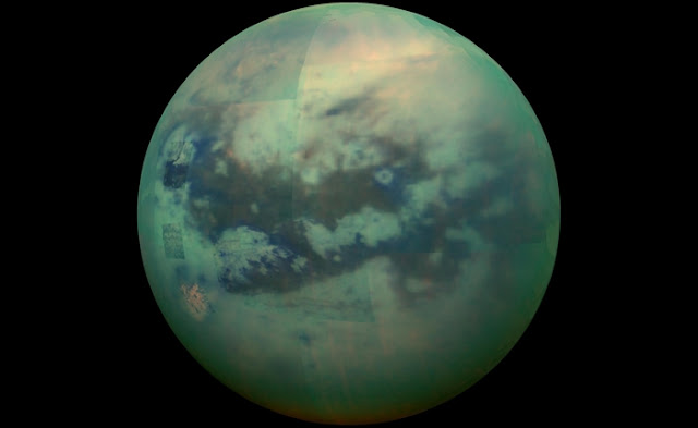 Cassini Intip Permukaan Titan yang Ditutupi Kabut Tebal