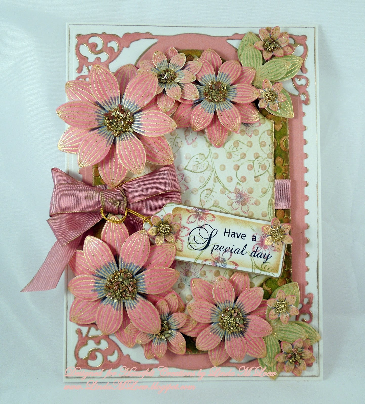 Emporte-pièces (Die) Heartfelt Creations 'Raindrops On Roses' - Modèle HCD 743 - Pour Scrapbooking