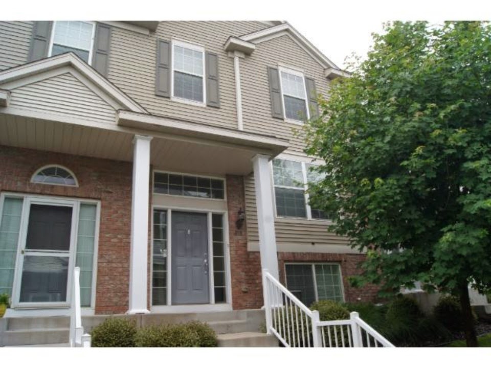 898 Ledgestone Drive, Mahtomedi, MN Mahtomedi Townhouse For Rent