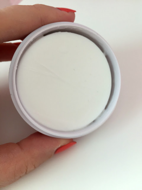 The Beauty Blender Solid Cleanser - Review 