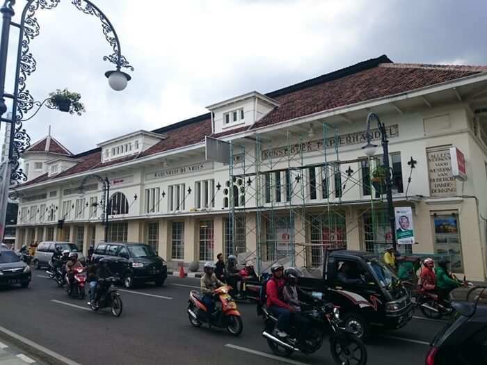 28 Tempat Wisata di Bandung Paling Populer, Instagrammable dan Kekinian tempat wisata di bandung, daftar tempat wisata di bandung timur, objek wisata alam di bandung timur, objek wisata di daerah ciwidey bandung, obyek wisata di bandung barat, obyek wisata di bandung terbaru, tempat wisata alam di bandung 2018, tempat wisata anak bandung timur terbaru 2018, tempat wisata anak di bandung terbaru 2018, tempat wisata anak di bandung barat, tempat wisata anak di bandung murah, tempat wisata anak di bandung selatan, tempat wisata anak di bandung timur, tempat wisata bagus di bandung selatan, tempat wisata baru di bandung timur, tempat wisata ciwidey bandung 2018, tempat wisata di bandung barat yang murah 2018, tempat wisata di bandung daerah ciwidey, tempat wisata di bandung jawa barat, tempat wisata di bandung lembang dan sekitarnya, tempat wisata di bandung lembang farmhouse, tempat wisata di bandung lembang floating market, tempat wisata di bandung lembang maribaya, tempat wisata di bandung lembang yang bagus, tempat wisata di bandung lembang yang murah, tempat wisata di bandung murah dan bagus, tempat wisata di bandung selatan, tempat wisata di bandung terbaru dan murah, tempat wisata di bandung terbaru oktober 2018, tempat wisata di bandung terbaru untuk anak, tempat wisata di bandung terkini, tempat wisata di bandung timur, tempat wisata di bandung timur yang murah, tempat wisata di bandung yang bagus di malam hari, tempat wisata di bandung yang murah 2018, tempat wisata di bandung yang murah dan menarik, tempat wisata di bandung yang murah dan terjangkau, tempat wisata di bandung yang murah dan unik, tempat wisata di bandung yg murah dan indah, tempat wisata di banjaran bandung selatan