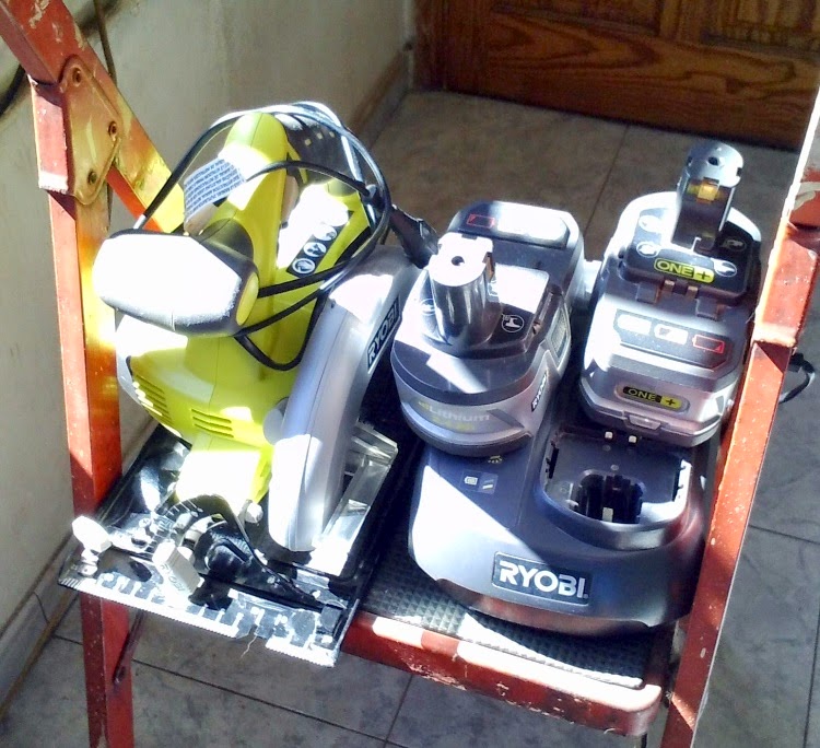 Crónicas de Solon: Sierra circular RYOBI autónoma modelo LCS 180