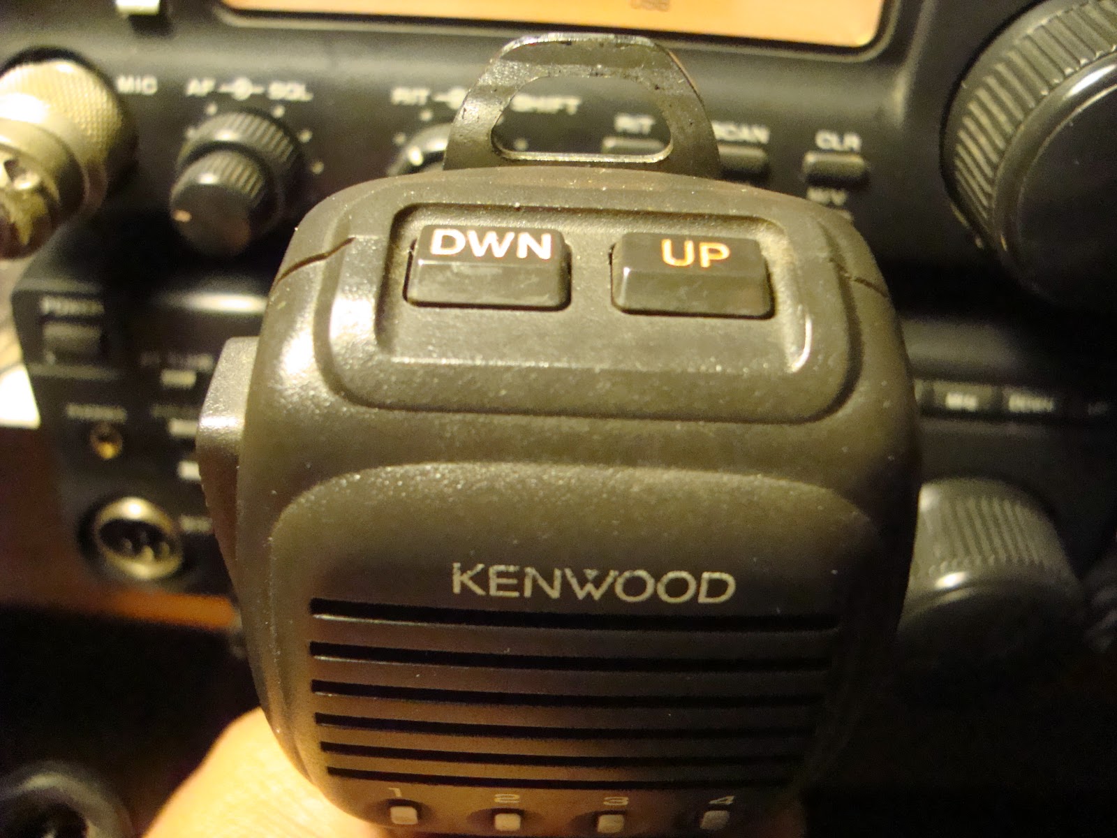 RADIO SELLER: Kenwood TS 50 For Mobile. ( Sold )