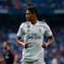 Jornal inglês diz que Real Madrid recusou proposta do Manchester United por Varane